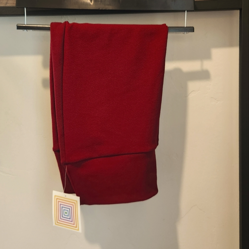 $15 Lularoe Maroon cassie